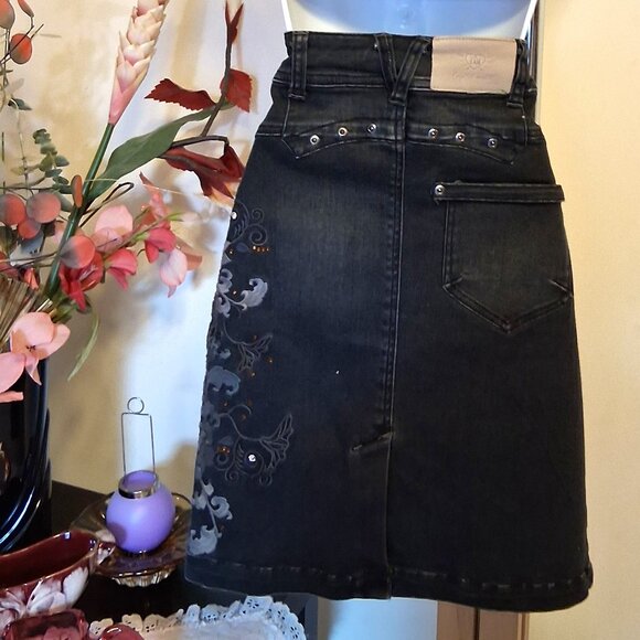 NWT I AM GIA Blue Stretch Cotton Knee Length Floral Embroidered Denim Skirt - Picture 7 of 8